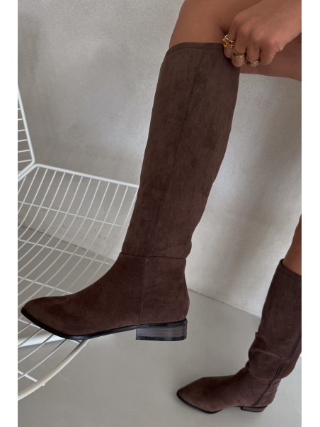 Suede Boots With Flat Heel Brown Eelin