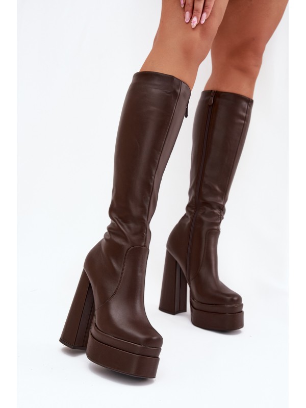 Insulated women's boots on heel and platform chocolate Lysara