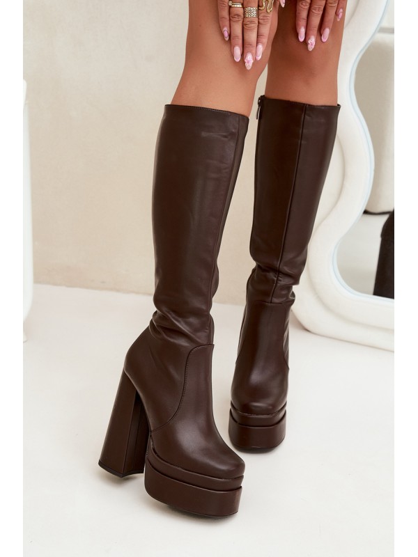 Insulated women's boots on heel and platform chocolate Lysara