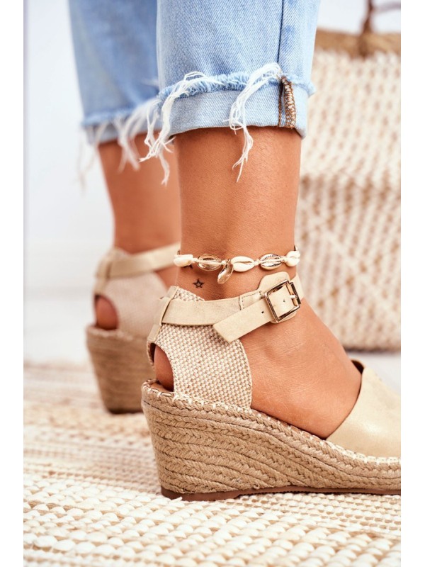Sandals On A Braided Wedge Gold Maritta