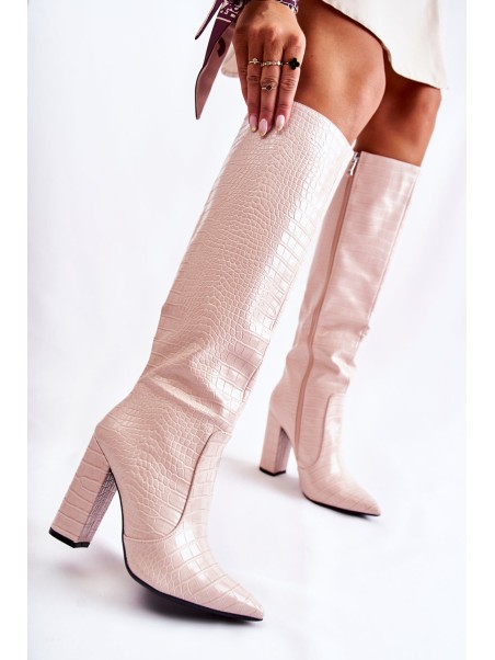 Trendy Boots On A Bar Beige Constancy