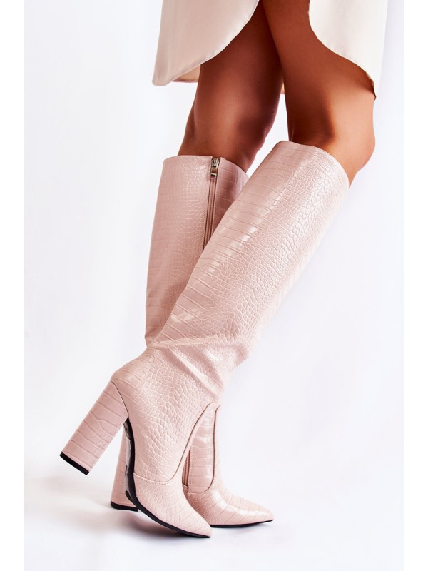 Trendy Boots On A Bar Beige Constancy