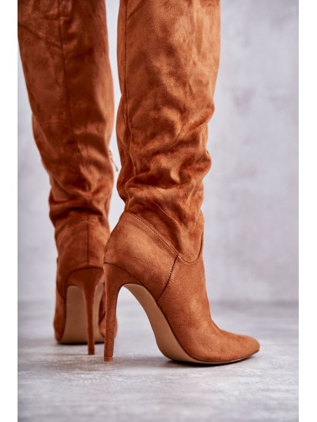 Classic Suede Black Boots On A Camel Ameya
