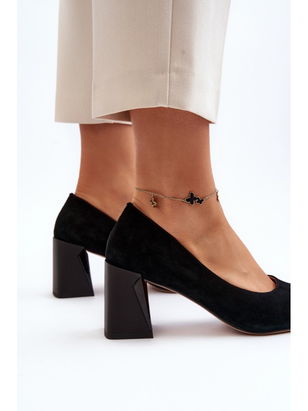 Black Suede Court Shoes with Chunky Heel Alessyndra