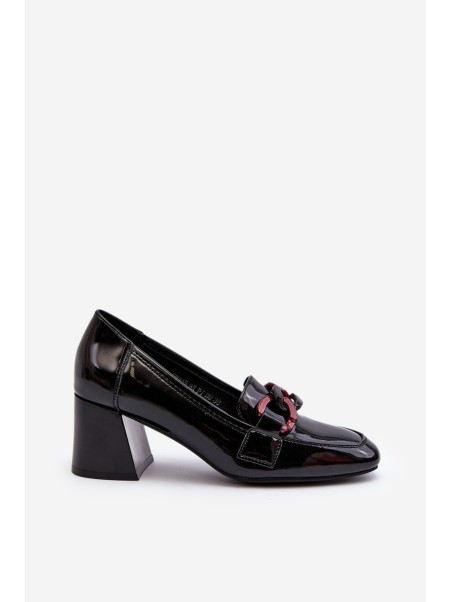 Black Patent Leather Pumps with Chain Paliotte