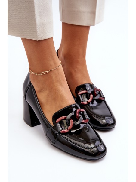 Black Patent Leather Pumps with Chain Paliotte