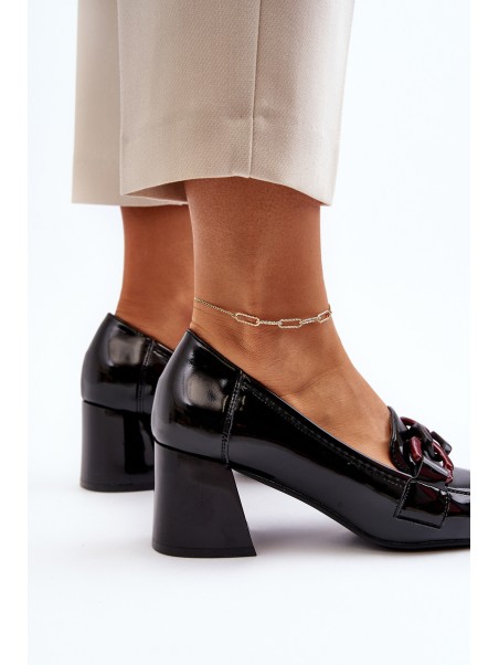 Black Patent Leather Pumps with Chain Paliotte