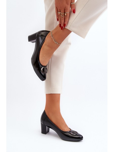 Black low heel pumps with embellishment Aeliris