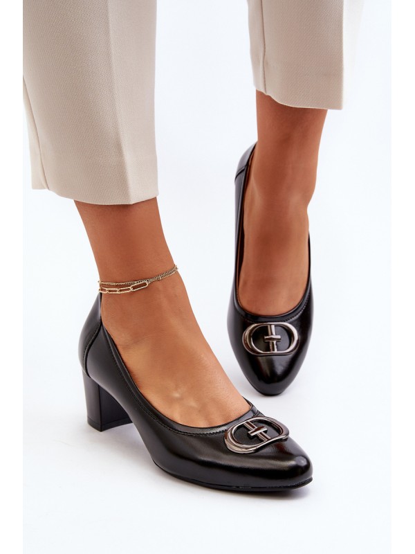 Black low heel pumps with embellishment Aeliris