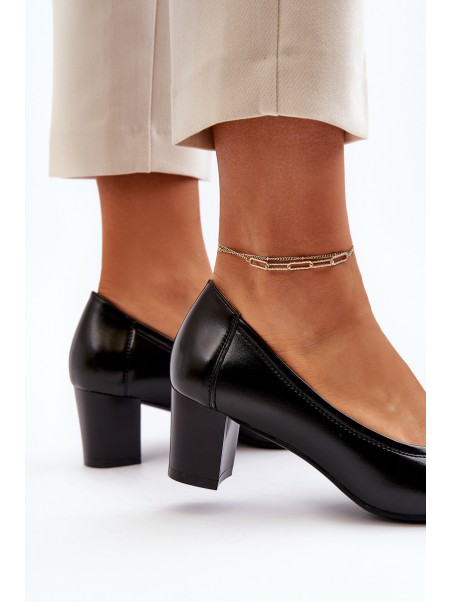 Black low heel pumps with embellishment Aeliris