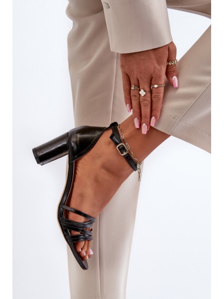 Black Sandals with Straps Enitia