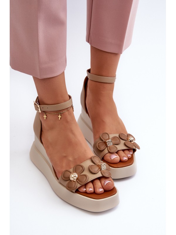 Women's Platform and Wedge Sandals with Flowers Beige Foviana