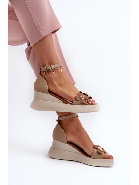 Women's Platform and Wedge Sandals with Flowers Beige Foviana
