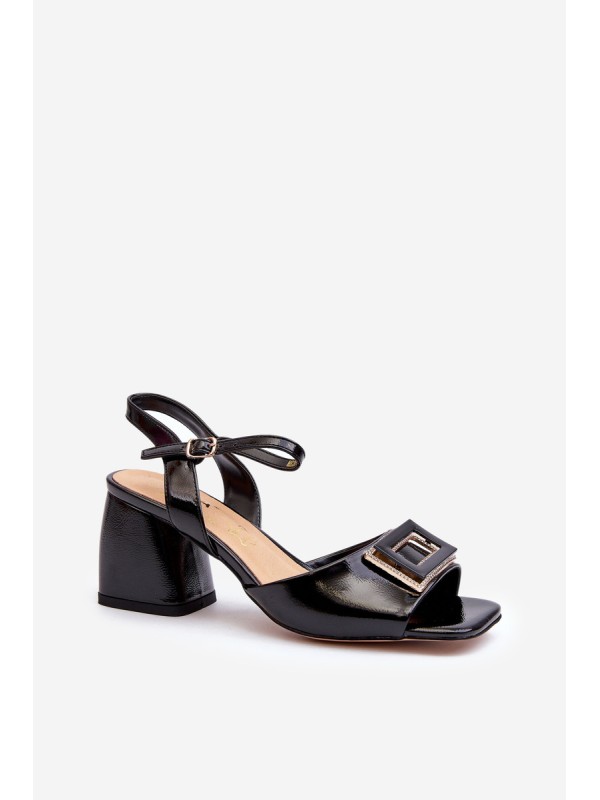 Elegant Lacquered Sandals with Heel Decoration Black D&A MR38-202