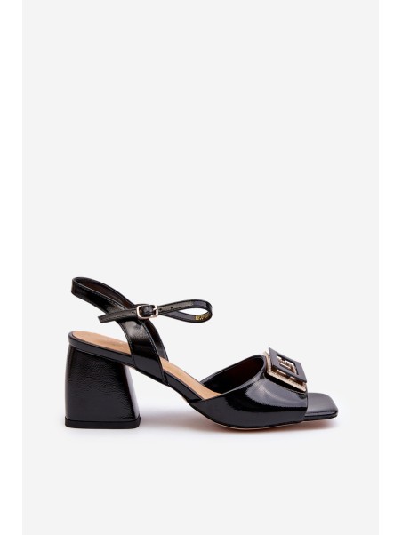Elegant Lacquered Sandals with Heel Decoration Black D&A MR38-202