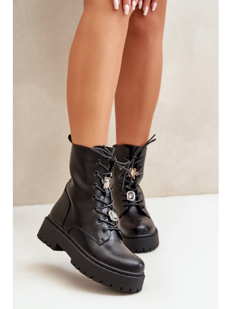 Warm ankle boots workers women's with badges black Avorira