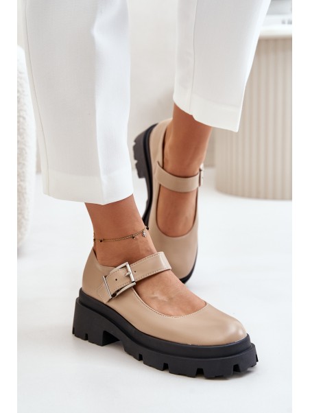 Beige Women's Loafers With Buckle Plikuria