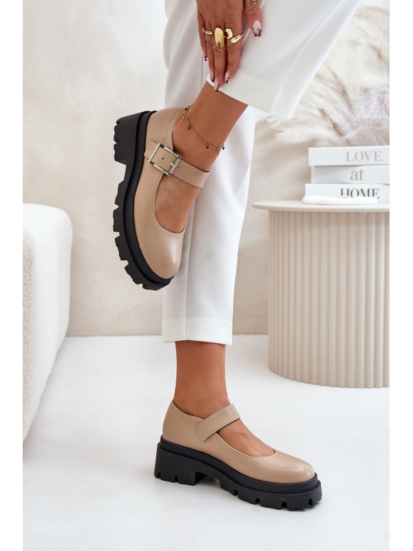 Beige Women's Loafers With Buckle Plikuria