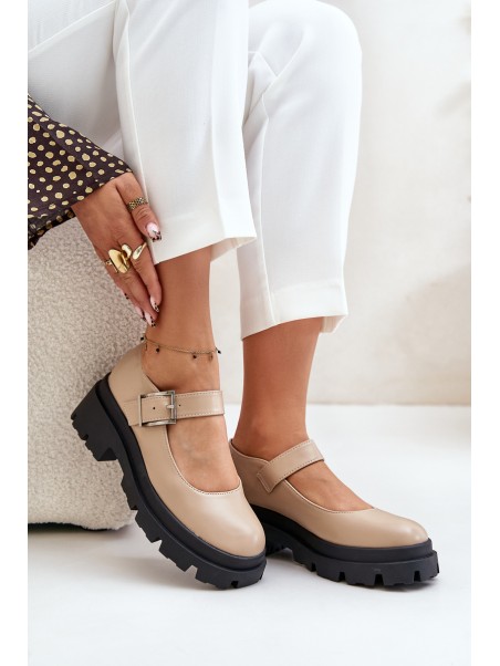 Beige Women's Loafers With Buckle Plikuria