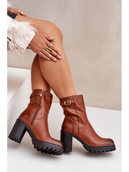 Insulated ankle boots with buckle brown Selavia