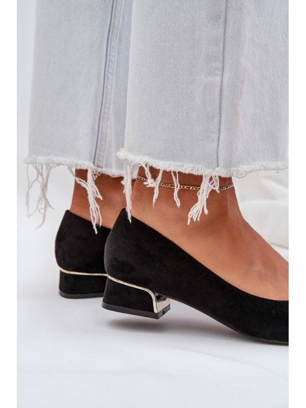 Pumps With Low Heel And Pointed Toes Black Terilara