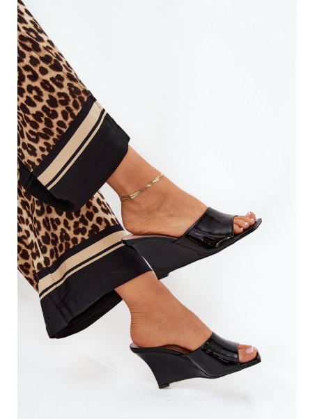 Lacquered Women's Wedge Sandals Black Nelithin