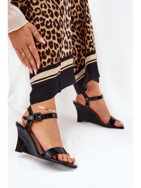 Lacquered Women's Wedge Sandals Black Vliraya