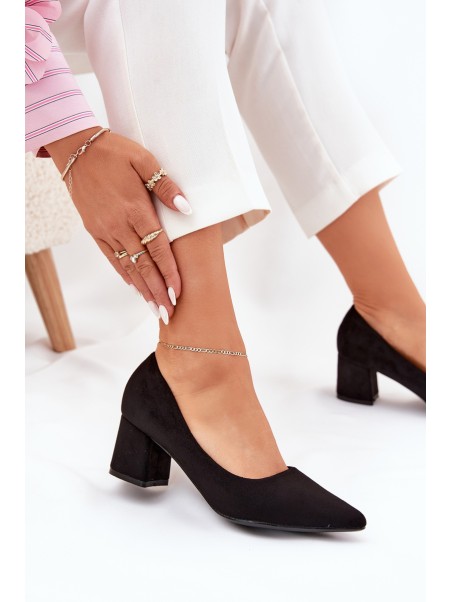 Women's pointed toe pumps on a heel black Merinette