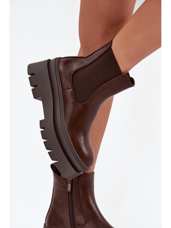 Insulated women's ankle boots on platform chocolate Ismira