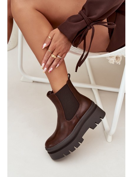 Insulated women's ankle boots on platform chocolate Ismira