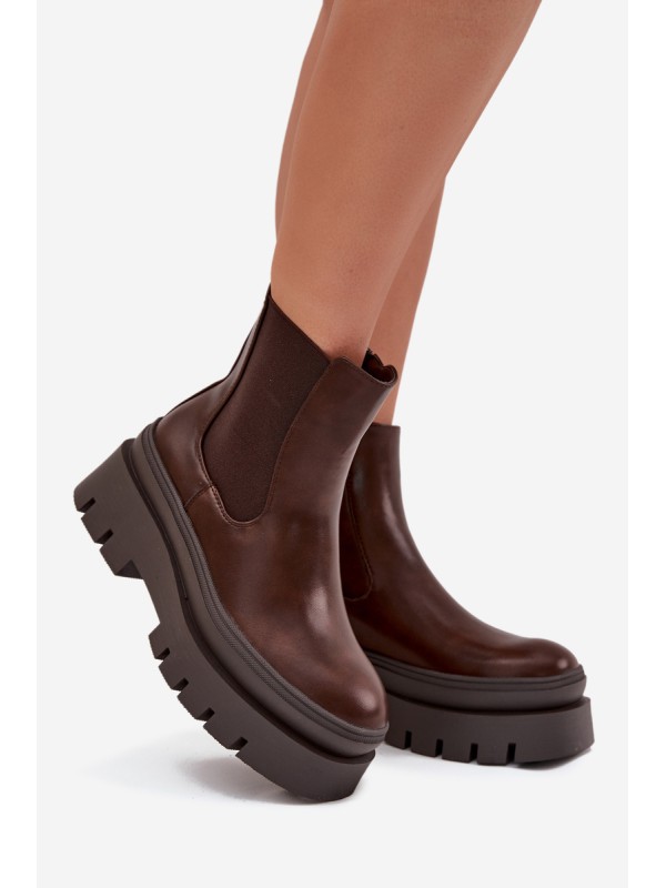 Insulated women's ankle boots on platform chocolate Ismira