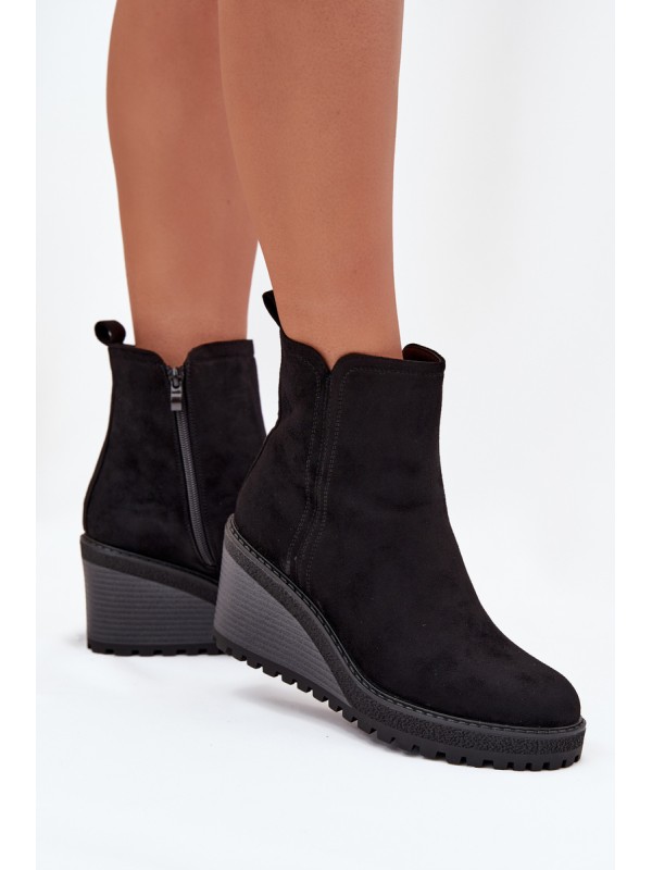 Insulated Ankle Boots On Wedge Made Of Eco Suede Black Mavona