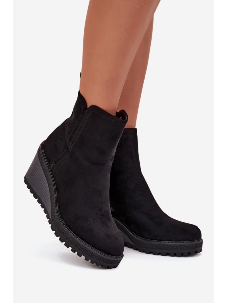 Insulated Ankle Boots On Wedge Made Of Eco Suede Black Mavona