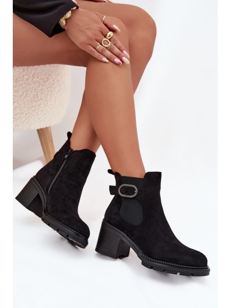 Insulated women's ankle boots with a decorative buckle black Melara