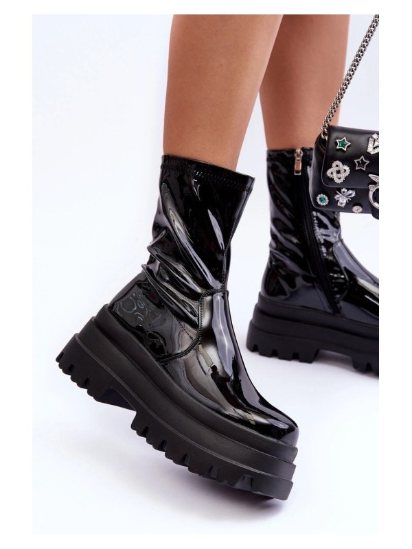 Lacquered Ankle Boots On Massive Platform Black Kylira