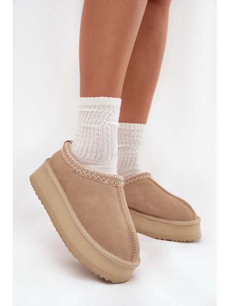 Low suede snow boots for women with embroidery on platform Vinceza 97960 beige