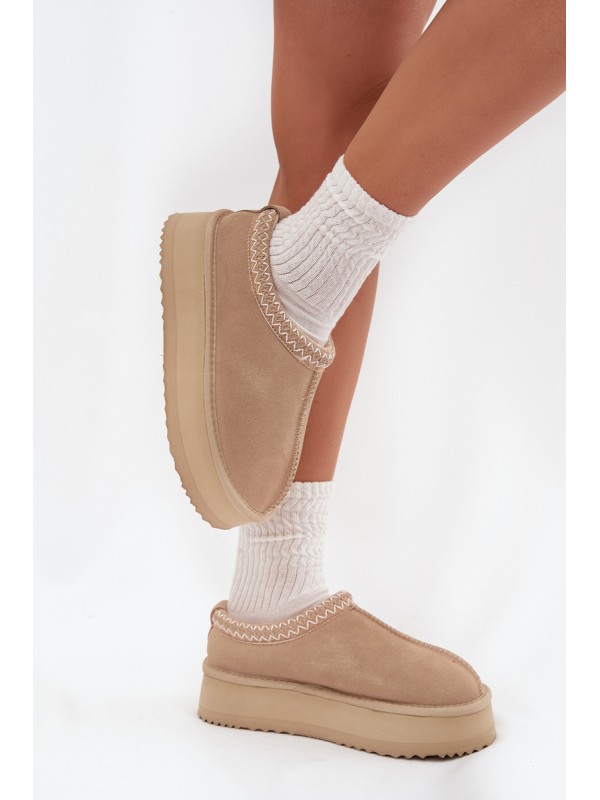 Low suede snow boots for women with embroidery on platform Vinceza 97960 beige