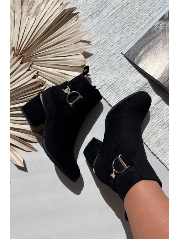 Insulated women's ankle boots with a heel with gold elements black Ambrine