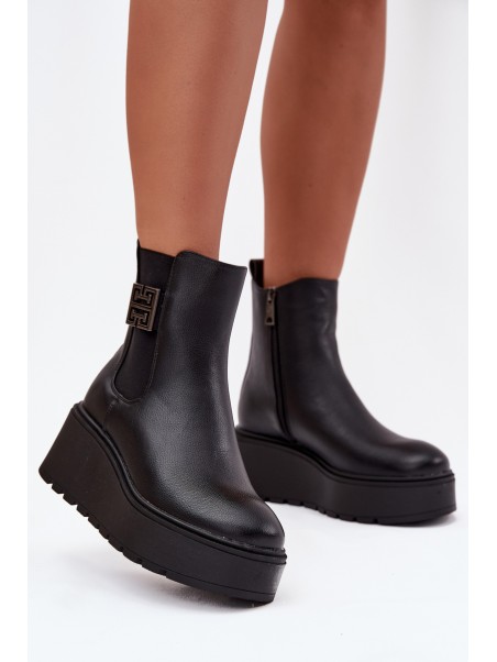 Insulated Women's Platform Boots with Decorative Detail Vinceza 58551 Black