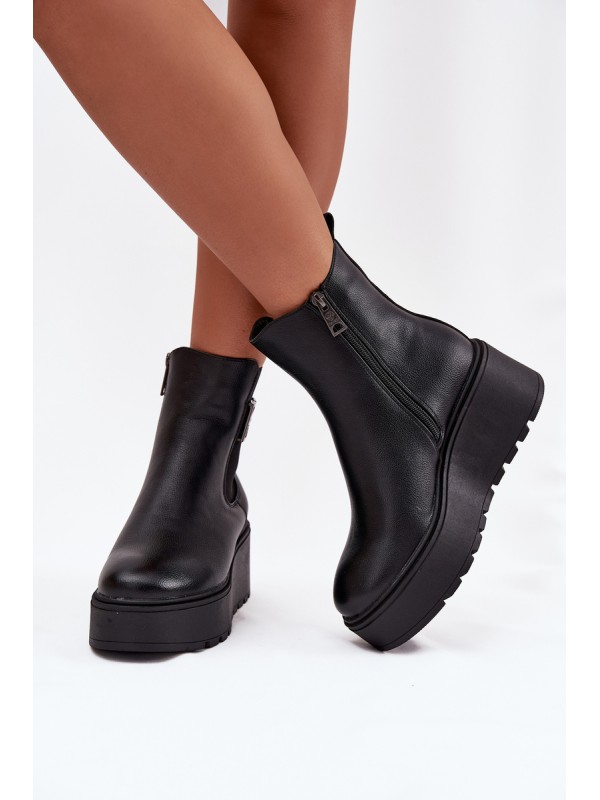 Insulated Women's Platform Boots with Decorative Detail Vinceza 58551 Black