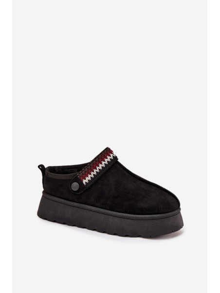 Women's Low Snow Boots With Moving Strap And Embroidery On Platform Black Lyrisse