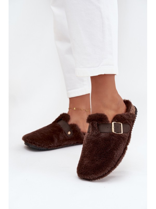 Faux fur women's slippers on a platform with a strap and buckle brown Noraline 2