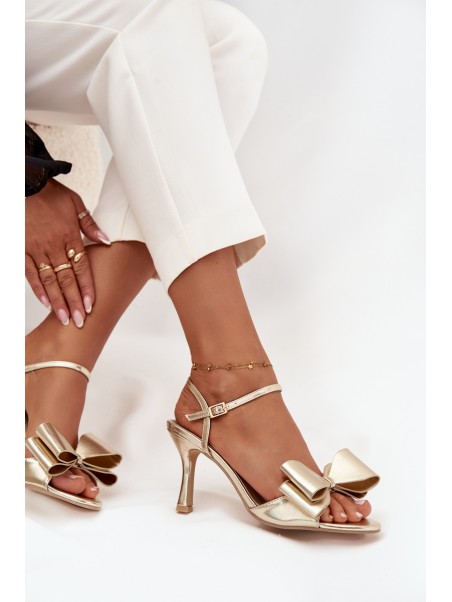 High heel sandals with bow golden Noliva
