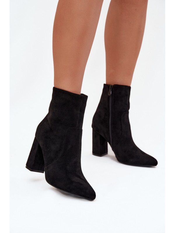 Insulated women's ankle boots with heel made of eco suede black Pralina