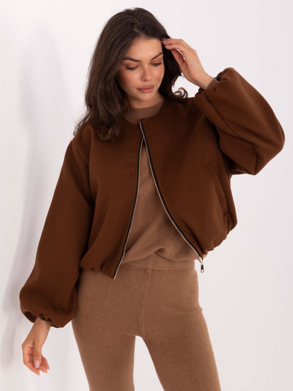 Užtraukiama bomber stiliaus striukė