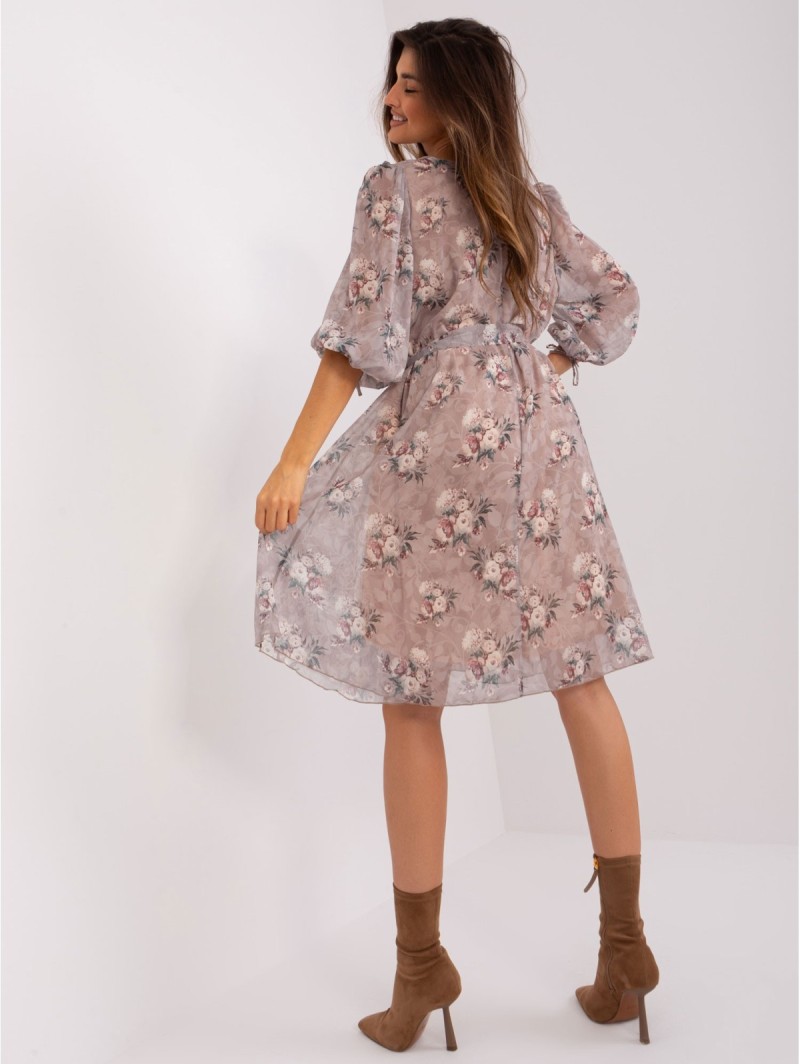 Suknelė tamsiai rusva