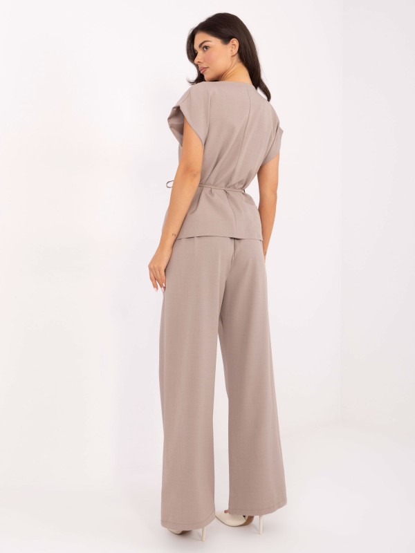 Komplektas-IT-KMPL-21029.78-tamsiai smėlio spalvos Komplektas-IT-KMPL-21029.78-tamsiai smėlio spalvos