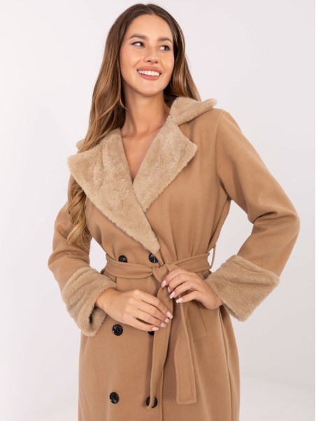 Płaszcz-IT-PL-4602.01P-camelowy