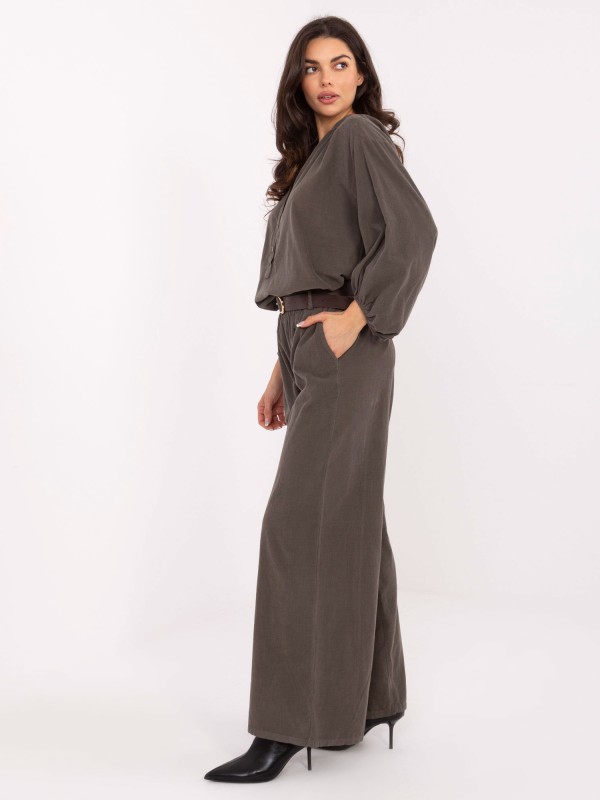 Kelnės-IT-SP-25782.73-tamsios chaki spalvos Kelnės-IT-SP-25782.73-tamsios chaki spalvos