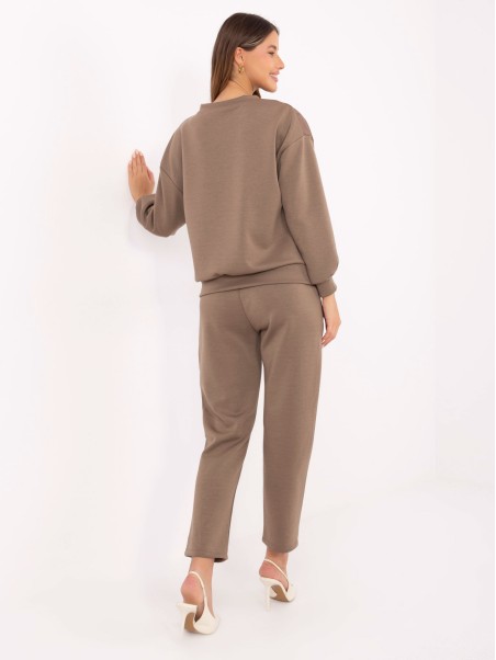 Set-IT-KMPL-9831.62-šviesiai ruda